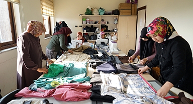 Kadınlar Büyükşehir’in atölyelerinde sanatla hayata dokunuyor!