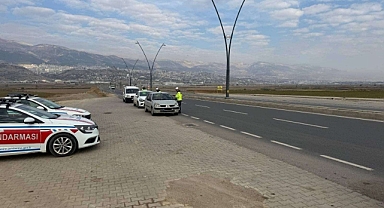 Kahramanmaraş Jandarmasından Kapsamlı Operasyon: 294 Aranan Şahıs Yakalandı!