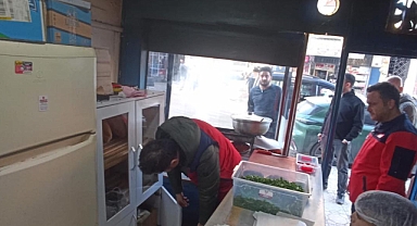 Kahramanmaraş’ta pis olmasıyla ün yapan kebapçıya denetim!