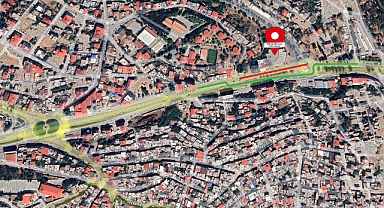 Kahramanmaraş’ta Şekerdere Caddesi’nin bir bölümünde yol tek şeride düştü!