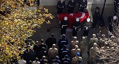 Kahramanmaraş'ta terhis izinli asker gözyaşlarıyla son yolculuğuna uğurlandı!