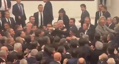 Mecliste yumruklu kavga!