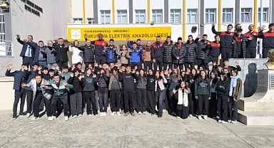 Onikişubat Belediyespor’lu voleybolcuları, Kahramanmaraşlı gençlere ilham oluyor!