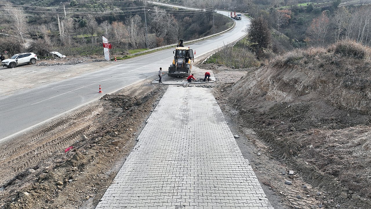 Onikişubat Kırsalında Bir Mahallenin Daha Ulaşımı iyileşti!
