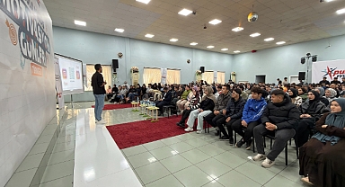 Sınavlara Hazırlıkta Büyükşehir Desteği; Gri Koç'la Motivasyon Günleri Başladı