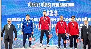 Büyükşehir’in Genç Pehlivanları Türkiye Şampiyonasına Damga Vurdu!