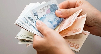 Emekliler İçin Yeni Uygulama Başlıyor: 1 Ocak’tan İtibaren Maaşlardan Borç Kesintisi Yapılacak