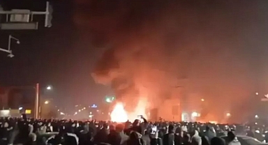 İran’daki Ekonomik Protestolarda Can Kaybı Artıyor: 65 Ölü