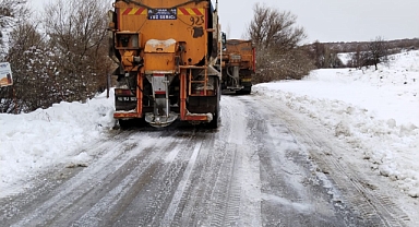 Kahramanmaraş Kırsalında Kar Seferberliği; Büyükşehir Ekipleri 7/24 Sahada!
