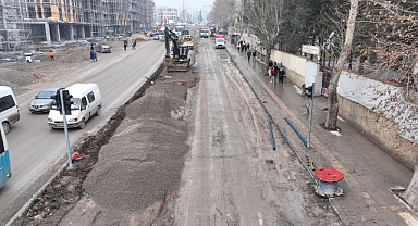 Kahramanmaraş’ta Azerbaycan Bulvarı’nda Asfalt hazırlığı başladı!