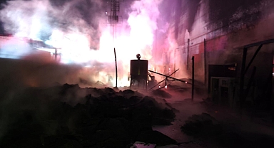 Kahramanmaraş'ta fabrika yangını korkuttu!