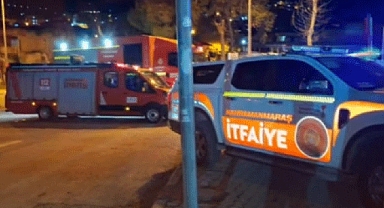 Kahramanmaraş’ta Rüzgar nedeniyle Metruk Bina Çökme Noktasına Geldi!