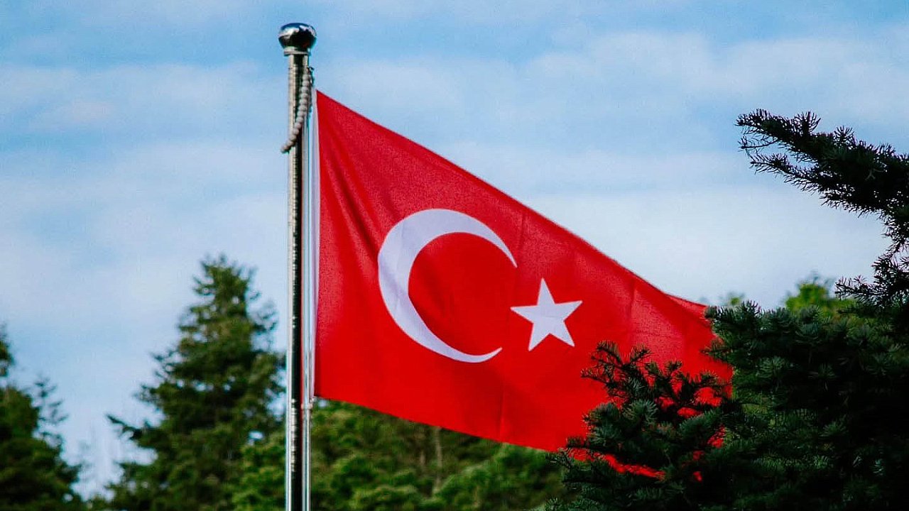 Nusaybin Bayrak Olayı Nedir? Sınır Hattındaki Provokasyona Ankara'dan Sert Tepki!