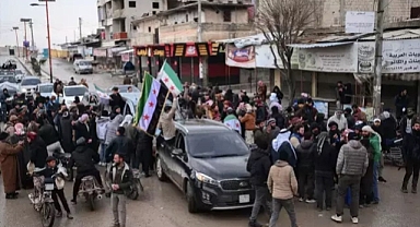 Suriye Ordusu Üç Noktada Kontrol Sağladı: Deyr Hafir, Meskene ve Dibsi Afnan Alındı