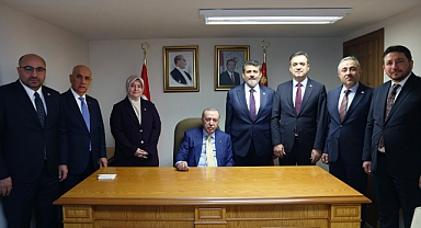 AK Parti Kahramanmaraş Milletvekillerinden Cumhurbaşkanı Erdoğan'a Doğum Günü Ziyareti!