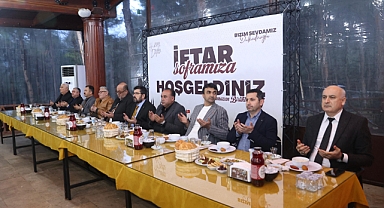 Başkan Akpınar, 105 Mahalle Muhtarıyla İftarda Buluştu!