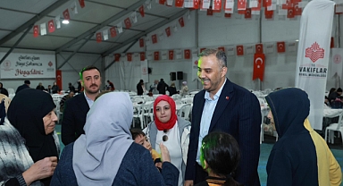 Başkan Toptaş, Ramazan’ın bereketini vatandaşlarla aynı sofrada paylaştı!