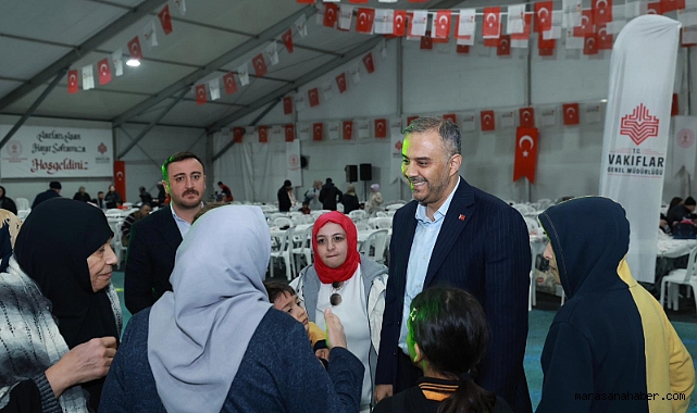 Başkan Toptaş, Ramazan’ın bereketini vatandaşlarla aynı sofrada paylaştı!