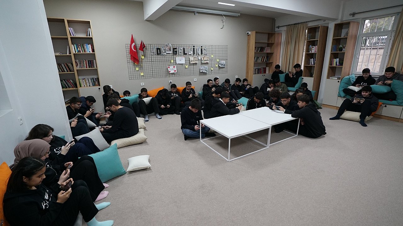 Gençlerden Kıyasıya Mücadele; Ödül Rotası İstanbul!