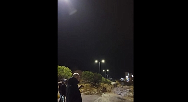 Kahramanmaraş Andırın'da heyelan! Yol kapandı