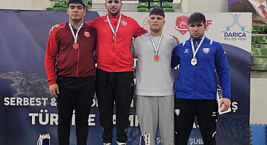 Kahramanmaraş Büyükşehir’in Pehlivanları, Türkiye Güreş Şampiyonası’nda Kürsüde