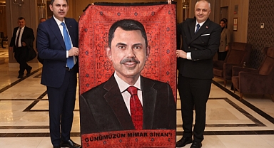 Kahramanmaraş’ta, Bakan Kurum’u şaşırtan hediye!