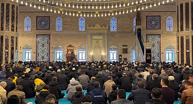 Kahramanmaraş’ta deprem şehitleri için 1001 Hatim!