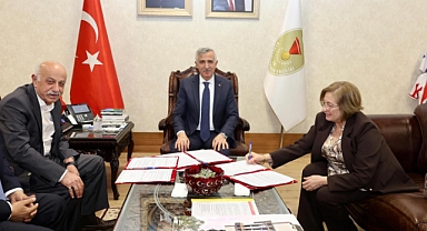 Kahramanmaraş’ta Eğitim Seferberliği: Erdoğan Gümüşer Ortaokulu İçin İmzalar Atıldı