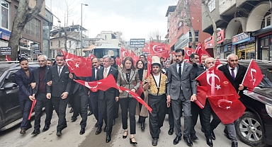 Kahramanmaraş’ta MHP 6 Şubat Şehitlerini Sessiz Adımlarla Andı!