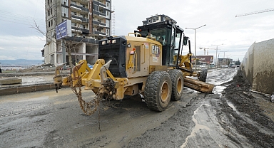 Kahramanmaraş’ta yollardaki çukurlar Hızlıca Onarılıyor!