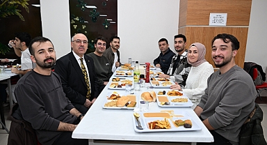 KSÜ Rektörü Ak, Öğrencilerle İftarda Buluştu!