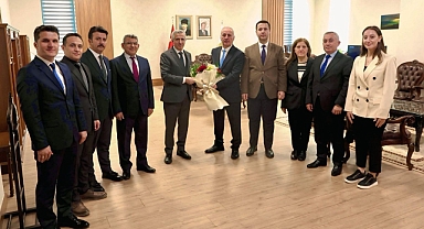 Vergi Haftası’nda Defterdarlık Heyetinden Vali Ünlüer’e Ziyaret!