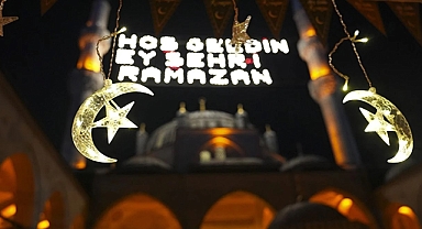 Yine Hilal Tartışması: Bazı Ülkelerde Ramazan Erken Başladı