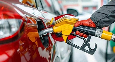 Akaryakıtta indirim sevinci sadece 24 saat sürdü: Zam geliyor