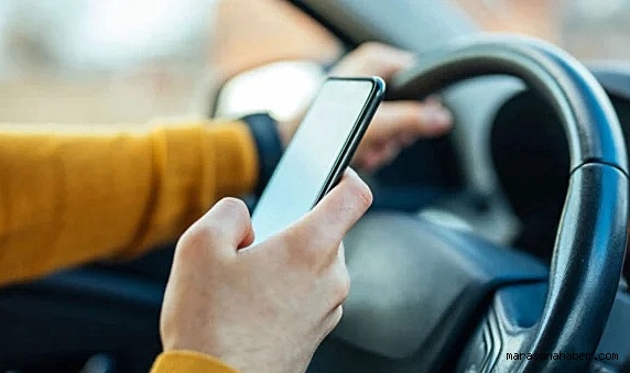 Arabada Telefonla Konuşmanın Cezası 2026: Ehliyete El Konuluyor mu? İşte Yeni Ceza Tutarları