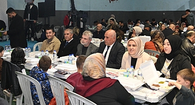 Büyükşehir, Ramazan Bereketini Ekinözü’ne Taşıdı!