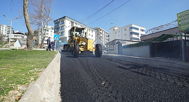 Büyükşehir Yol Yenilemelerini Durmaksızın Sürdürüyor!