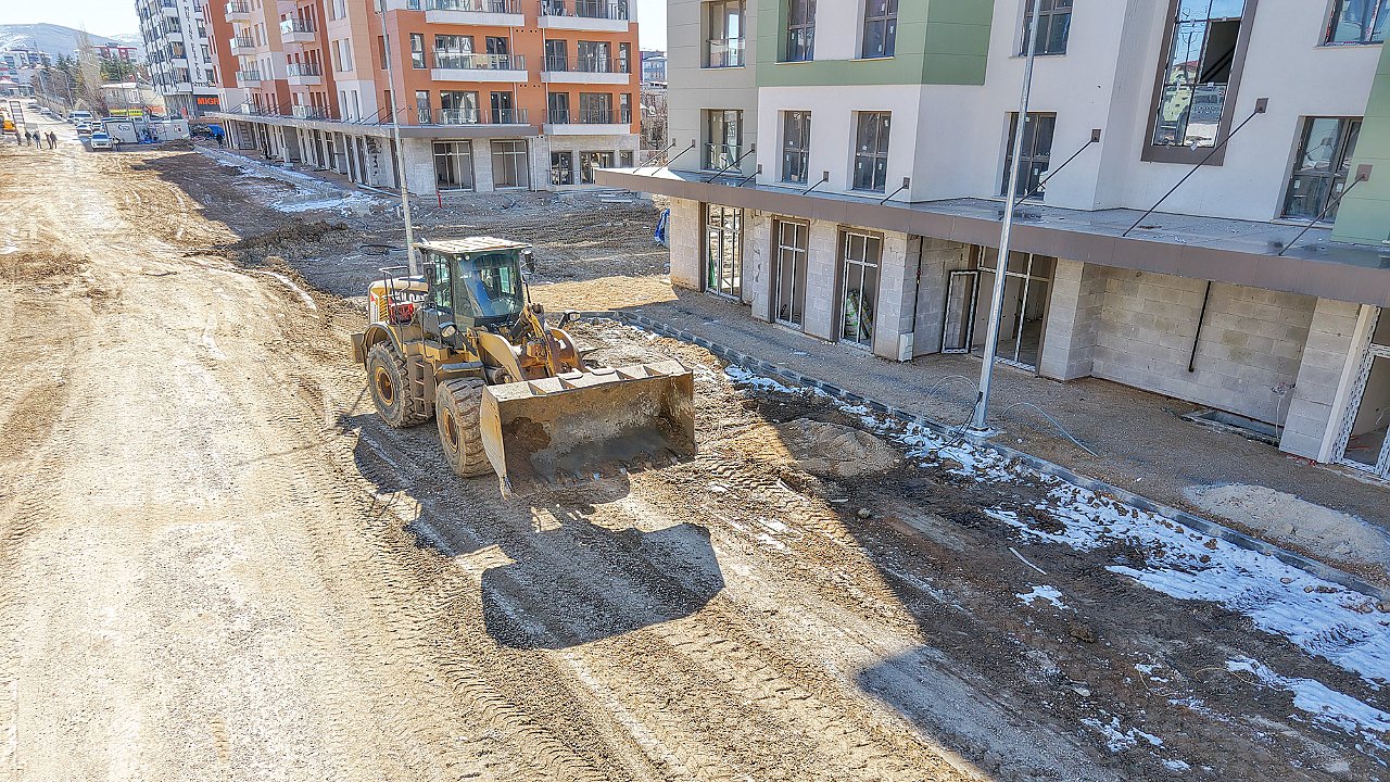Elbistan’da Hacı Esat Efendi Caddesi Büyükşehir’le Yenileniyor!