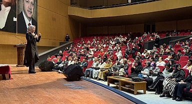 Kahramanmaraş’ta Kadının Aile ve Toplumdaki Önemi Konuşuldu!