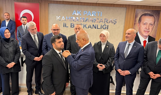 Kahramanmaraş'ta YRP'li iki siyasetçi Ak Parti'ye katıldı!