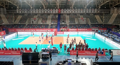 Onikişubat Belediyespor, Ziraat Bankkart'a Karşı Setleri Önde Kapattı!