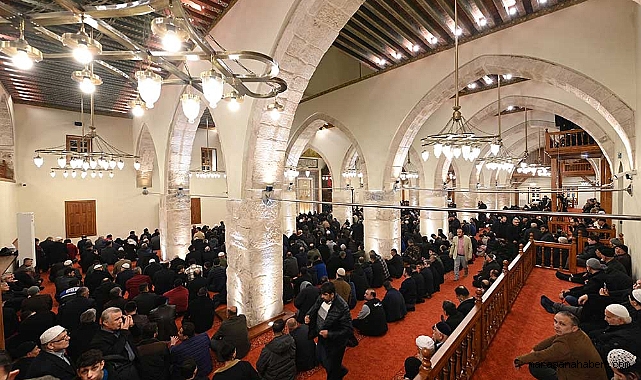 Tarihi Ulu Camii, Kadir Gecesi’nde Doldu Taştı!