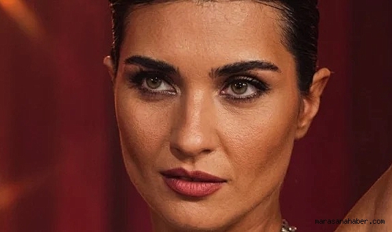 Tuba Büyüküstün Kimdir, Kaç Yaşında ve Nereli? İşte Tuba Büyüküstün’ün Başarılarla Dolu Hayatı