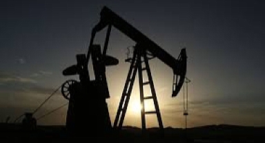 ABD-İran Gerilimi Petrolü Zirveye Taşıdı: Abluka İddiası Fiyatları Tetikledi