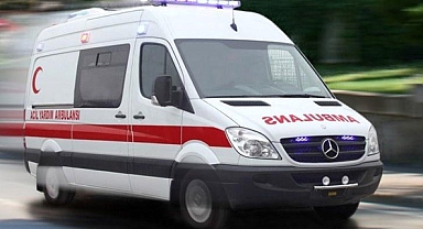 Ambulans uçuruma yuvarlandı: 1 ölü, 4 yaralı