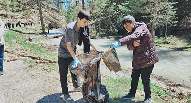 Andırın’da Geben’in genç muhafızları doğa için el ele verdi!