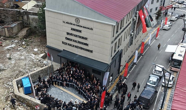 Andırın Şehit Astsubay Ömer Halisdemir İlçe Halk Kütüphanesi Hizmete Açıldı!