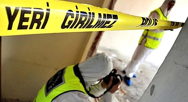 Annesini ve babasını katledip intihar etti!