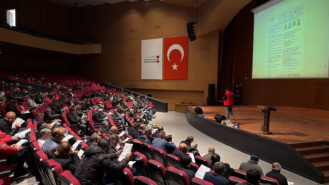 Büyükşehir’den Saha Personellerine İş Sağlığı ve Güvenliği Eğitimi!