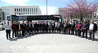 Büyükşehir’den Üreticiye Tam Destek; Çiftçiler Konya Tarım Fuarı’na Uğurlandı!